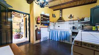 Villa With its own Swimming-pool, Jaccuzi and Sauna With Views to San 