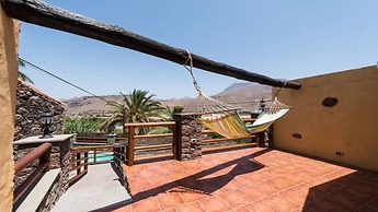 Villa With its own Swimming-pool, Jaccuzi and Sauna With Views to San 