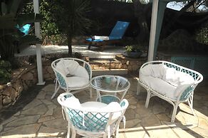 Very Cozy, Comfortable