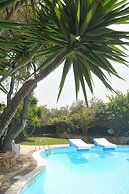 Very Cozy, Comfortable