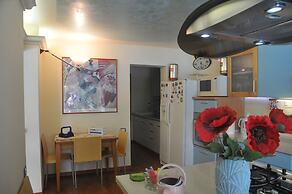 Very Cozy, Comfortable