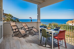 La Veranda Sul Mare Apartment 2 Km From the Zingaro Nature Reserve