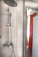 Modern Ben gurion Apt By Ahlan Hospitality