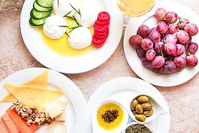 Modern Ben gurion Apt By Ahlan Hospitality