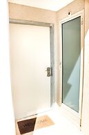 Modern Ben gurion Apt By Ahlan Hospitality