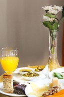 Modern Ben gurion Apt By Ahlan Hospitality