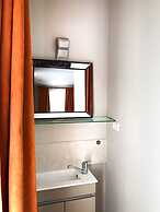 Modern Ben gurion Apt By Ahlan Hospitality