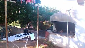 Foximanna on the North Floor in a Villa Surrounded by Greenery Facing