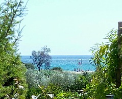 Foximanna on the North Floor in a Villa Surrounded by Greenery Facing