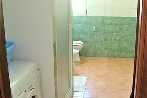 Foximanna on the North Floor in a Villa Surrounded by Greenery Facing