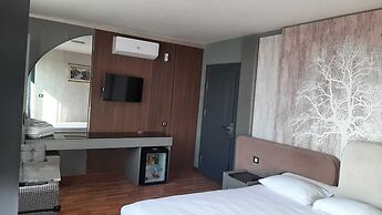 Cadde 7 Otel