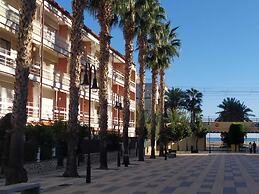 Amazing Apartment Infront the Beach
