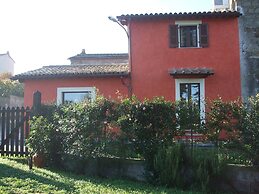 Red House/casa Rossa - Near Civita Di Bagnoregio