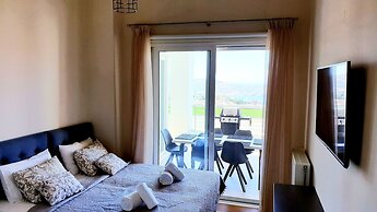 Luxurious Brand New Flat Sea View