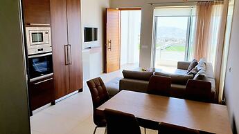 Luxurious Brand New Flat Sea View