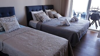 Luxurious Brand New Flat Sea View