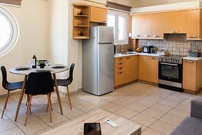 Glamour Rooftop Apartment near Athens