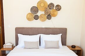 Glamour Rooftop Apartment near Athens