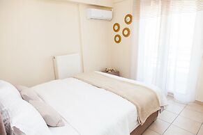 Glamour Rooftop Apartment near Athens