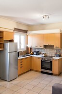 Glamour Rooftop Apartment near Athens