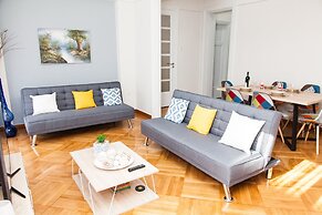 Stay in Fabulous Apartment in Athens
