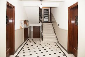 Stay in Fabulous Apartment in Athens