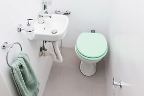 Stay in Fabulous Apartment in Athens