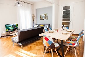 Stay in Fabulous Apartment in Athens