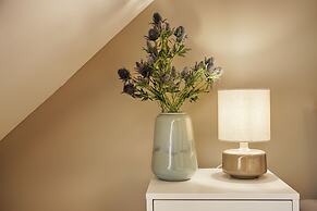 City-Apartment, Balkon & Parkplatz