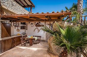 Cantina Vito 2 km From the Zingaro Reserve