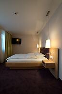 Ochsen Lodge by Ochsen Lenzburg