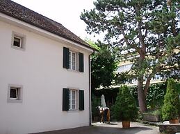 Gartenhaus by Ochsen Lenzburg