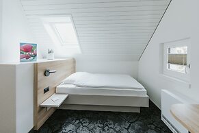 Gartenhaus by Ochsen Lenzburg