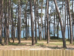 Offer of Wonderful sea Beach Apartment on the Paradisiac Island With W