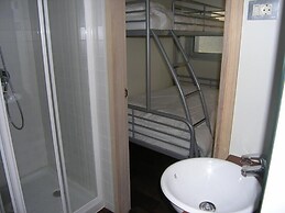 Offer of Wonderful sea Beach Apartment on the Paradisiac Island With W