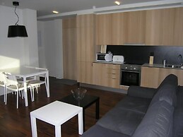 Offer of Wonderful sea Beach Apartment on the Paradisiac Island With W