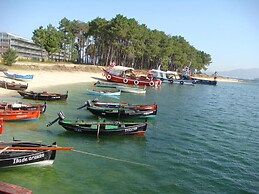 Offer of Wonderful sea Beach Apartment on the Paradisiac Island With W