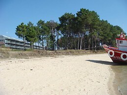 Offer of Wonderful sea Beach Apartment on the Paradisiac Island With W