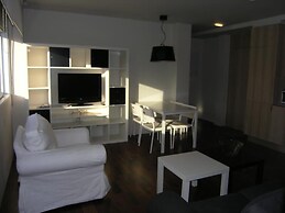 Offer of Wonderful sea Beach Apartment on the Paradisiac Island With W