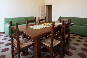 Dimora Del Padronedi Vasti Terreni a Mezzadria