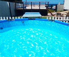 Escuela de Surf y Hostel Baldaio