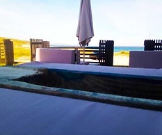 Escuela de Surf y Hostel Baldaio