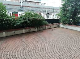 Appartamento a Invrea Posto Auto Incluso