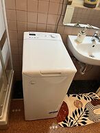 Appartamento a Invrea Posto Auto Incluso