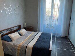 Appartamento a Invrea Posto Auto Incluso