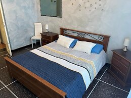 Appartamento a Invrea Posto Auto Incluso