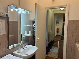 Appartamento a Invrea Posto Auto Incluso