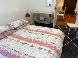 Appartamento a Invrea Posto Auto Incluso