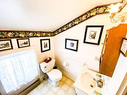 BUTLER HOUSE at The Cherry Creek Inn