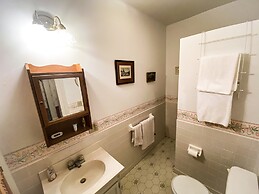 BUTLER HOUSE at The Cherry Creek Inn